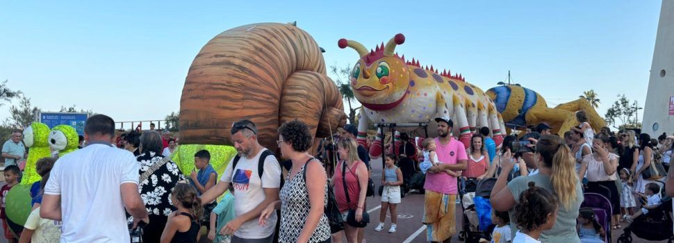 Peníscola arriba a l’equador del seu Festival de Teatre al Carrer i trasllada les últimes funcions a Peñismar