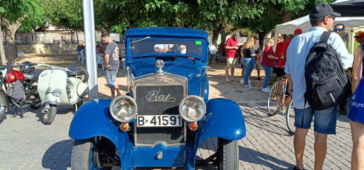 3a trobada de vehicles clàssics a Amposta