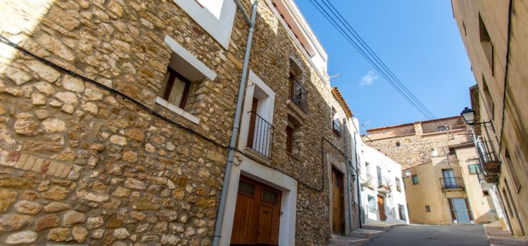 L’Ajuntament de Rossell adjudica el contracte per a la renovació de les instal·lacions d’enllumenat públic del municipi