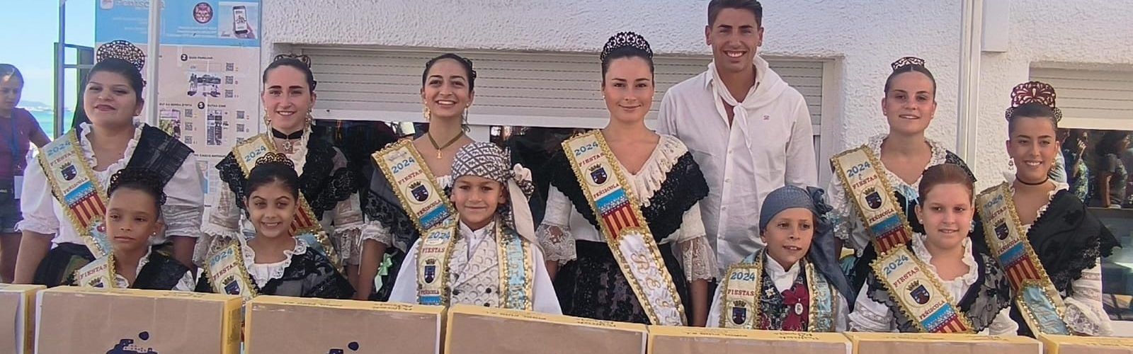 Peñíscola reparte dulces típicos y moscatel a sus turistas en las Fiestas Patronales