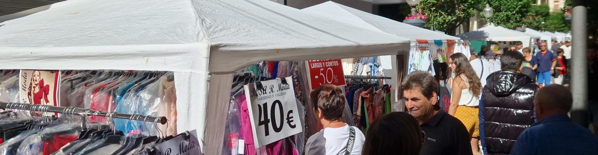 Les botigues ofereixen pel carrer lo millor al millor preu