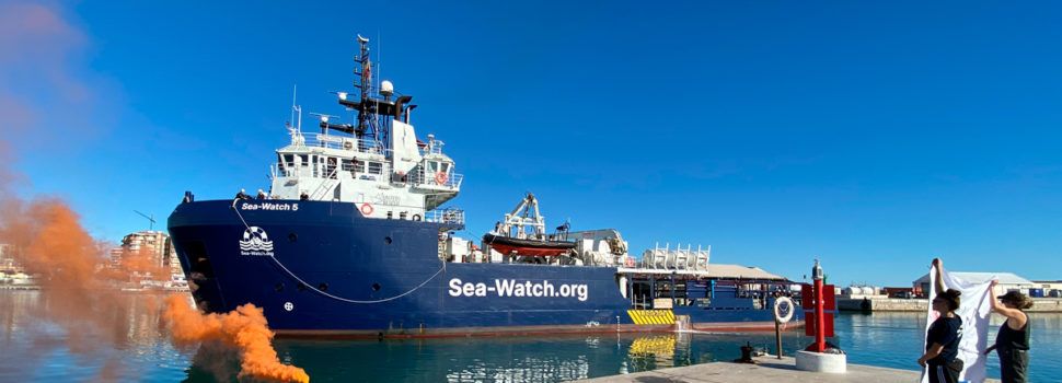 El vaixell de rescat civil humanitari Sea Watch 5 torna a Vinaròs després de socórrer a 834 persones a la Mediterrània Central