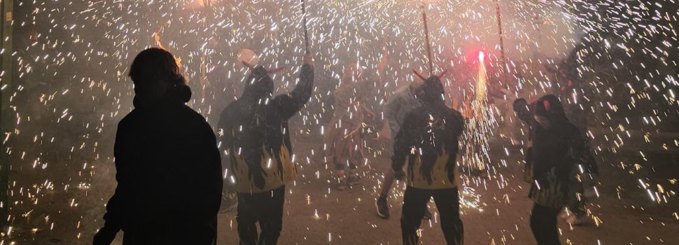 Espectacular fi de festes a Benassal a càrrec dels Dimonis de La Plana