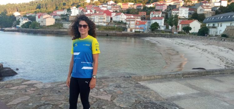 La nedadora benicarlanda Paula Bretó a la Travessia Costa Ézaro a Galícia