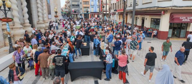 Benicarló es bolca amb la demostració de les Jornades del Pinxo del Polp
