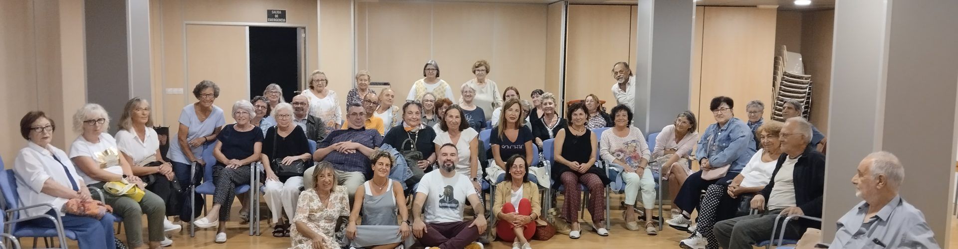    ¡“Los Miralles” nos hicieron cómplices! ( Crónica de una tertulia literaria )