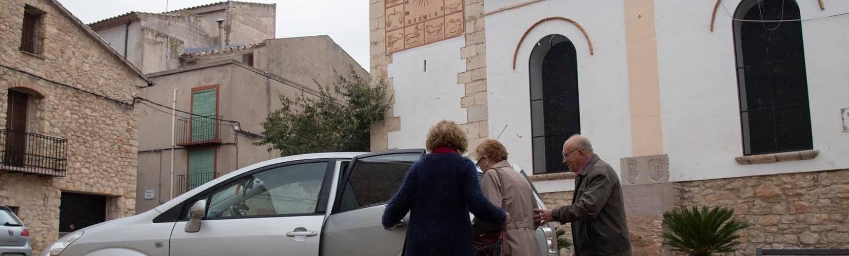 Tírig manté el servei de taxi al metge