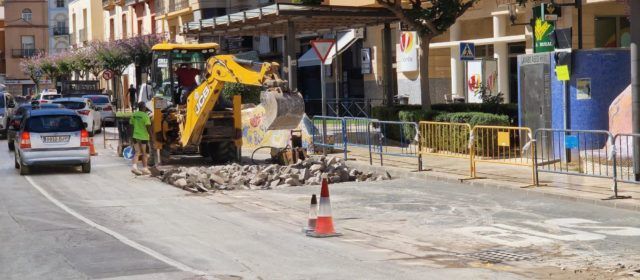 Comença l’adequació de la parada de bus del carrer de Sant Cristòfol