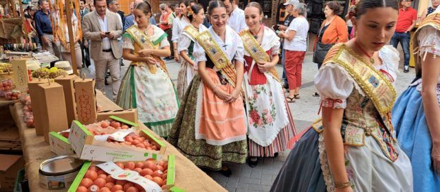 Un autobús gratuït unirà Alcalà i Alcossebre durant la X Fira de la Tomata de Penjar
