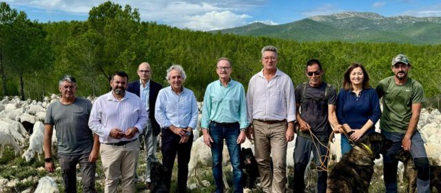 Vicente Martínez Mus resalta en Alcalà de Xivert los beneficios de la actividad ganadera extensiva en la prevención de incendios forestales
