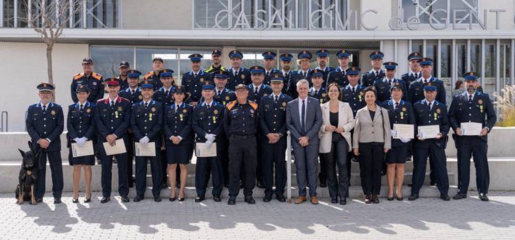 El 6è Dia de la Policia Local i Protecció Civil d’Amposta reconeix 18 policies