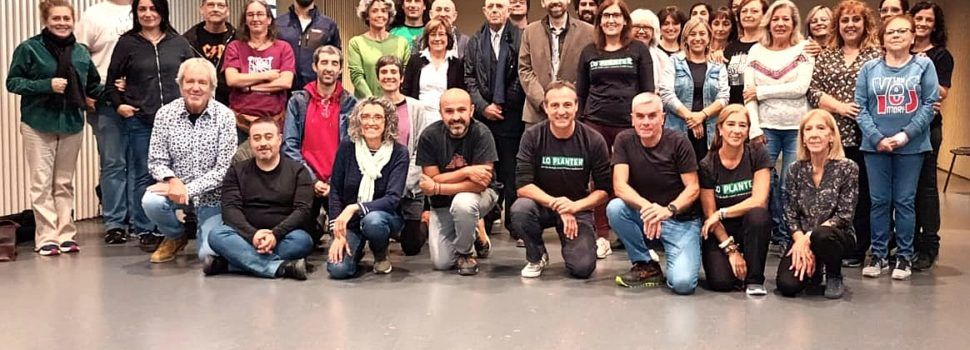Cantar, tocar i ballar per escampar i dignificar el folklore de l’Ebre