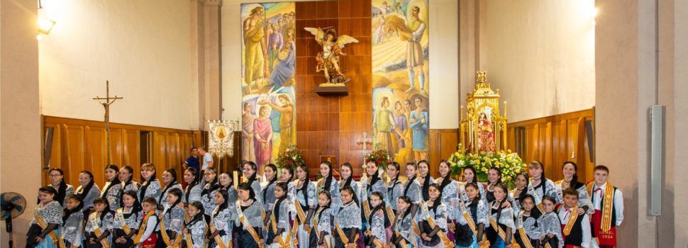 Alcanar celebra la tradicional baixada de la Mare de Déu del Remei