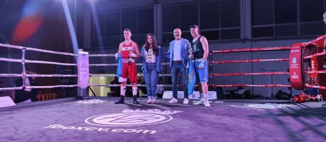 Imatges de la nova tarda de boxa al pavelló de Vinaròs