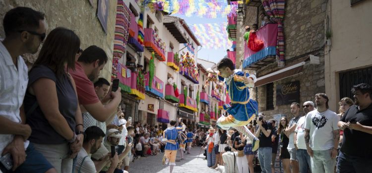 La Diputació de Castelló activa les ajudes a entitats sense ànim de lucre per gastos de decoració del 55 Sexenni de Morella