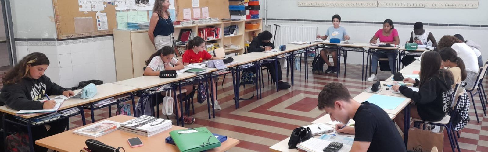 Inici de la biblioteca tutoritzada a l’IES Leopoldo Querol