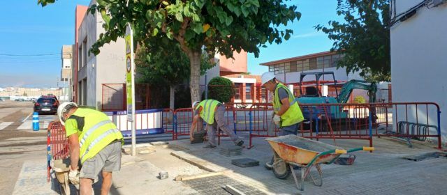 Recta final de les obres de renovació de la xarxa d’abastiment d’aigua al barri de Sant Bartomeu
