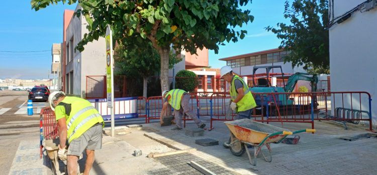 Recta final de les obres de renovació de la xarxa d’abastiment d’aigua al barri de Sant Bartomeu