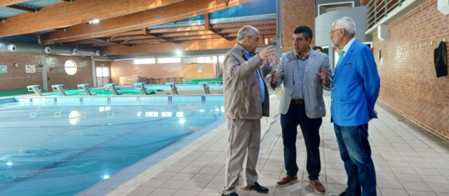 Avancen les obres de la piscina de Benicarló, que tornarà a obrir per a mitjans de febrer