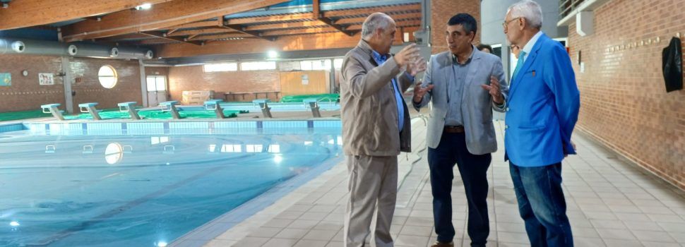 Avancen les obres de la piscina de Benicarló, que tornarà a obrir per a mitjans de febrer