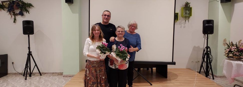 Continua el cicle de xerrades al centre de las Amas de Casa per donar a conèixer els Serveis Socials Municipals