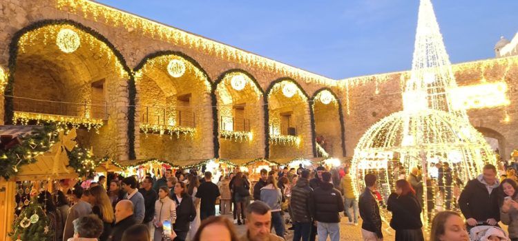 El Mercat de Nadal inicia les activitats nadalenques a Peníscola