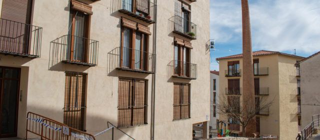 L’Ajuntament de Morella restringeix l’accés a la plaça del Tint pel perill de despreniments de la ximenera