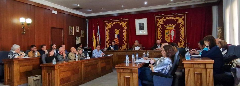 El ple de Vinaròs aprova una operació de préstec per financiar inversions i una declaració en suport de les víctimes de la DANA