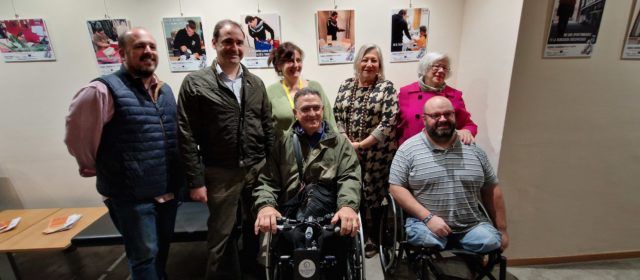 Inauguració a la biblioteca de Vinaròs de la mostra Emplea Habilidad