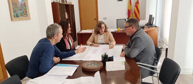 Albocàsser i Generalitat revisen la construcció de la nova escola