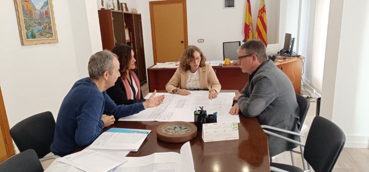 Albocàsser i Generalitat revisen la construcció de la nova escola