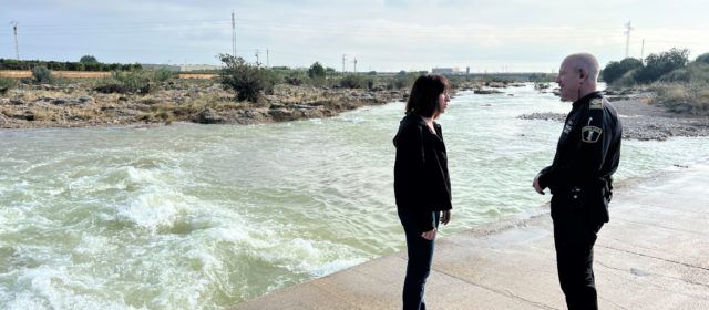 L’Ajuntament manté alguns passos del riu tallats al trànsit