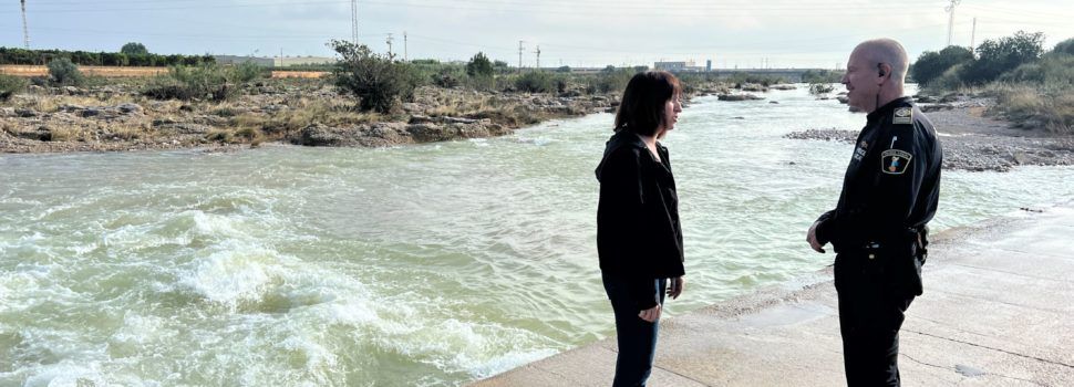 L’Ajuntament manté alguns passos del riu tallats al trànsit