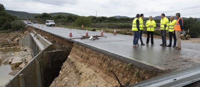 La Diputació de Castelló dobla el nombre d’equips de serveis viaris hivernals per a condicionar i restablir el trànsit en les carreteres afectades per la DANA