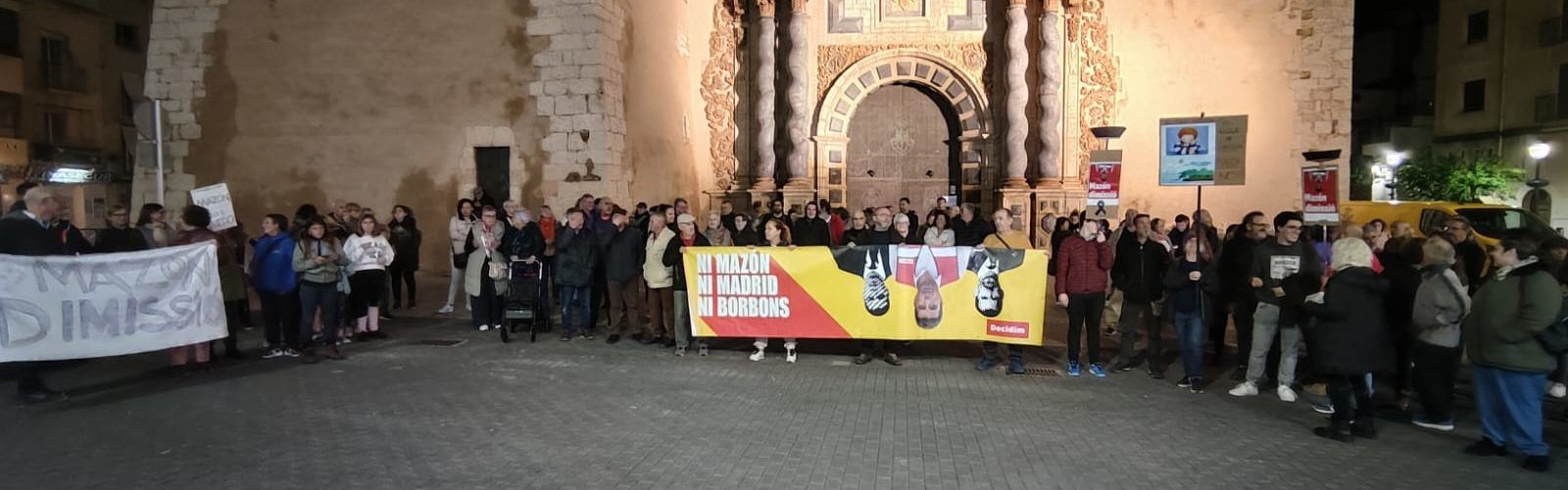 Concentració a Vinaròs en contra de la gestió de la DANA