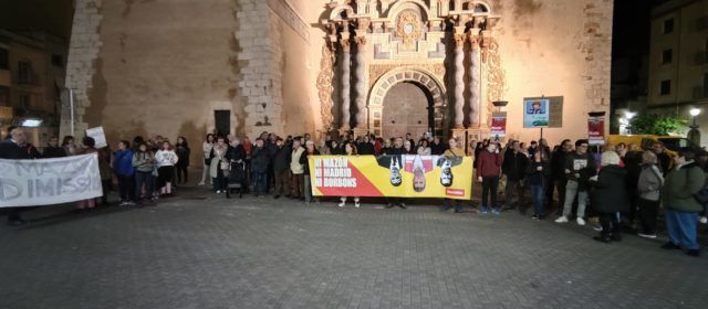Concentració a Vinaròs en contra de la gestió de la DANA