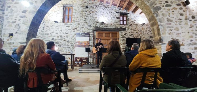 Benassal se suma a l’‘Any Estellés’ amb un homenatge al poeta en el centenari del seu naixement