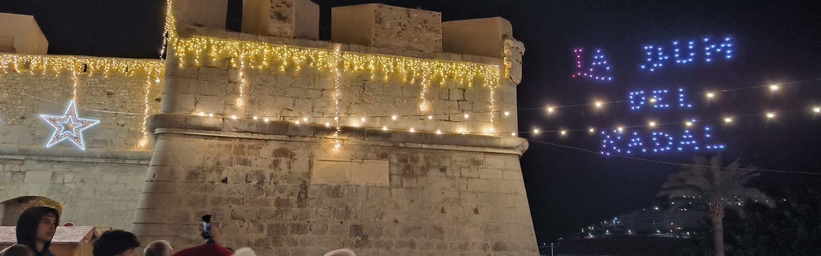 Peníscola il·luminarà de nou el seu cel per a encendre el seu espectacular enllumenat nadalenc