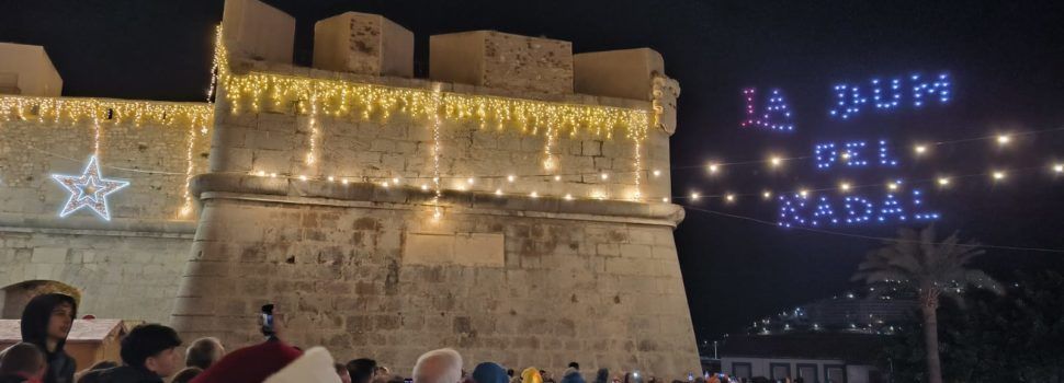 Peníscola il·luminarà de nou el seu cel per a encendre el seu espectacular enllumenat nadalenc