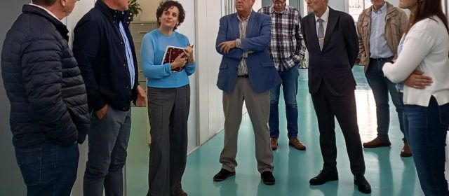 Signatura de l’acta de recepció de les obres del CEIP número 5