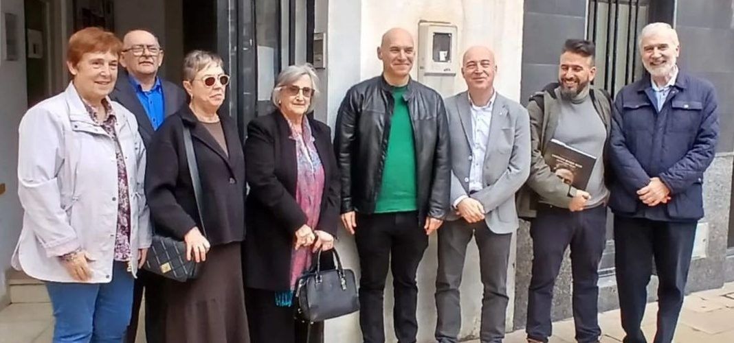 Leopoldo Querol ja té una placa a la seua casa natal