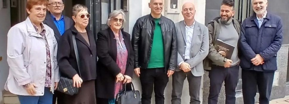 Leopoldo Querol ja té una placa a la seua casa natal