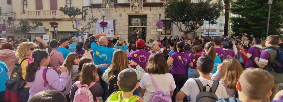 Ball col·lectiu, manifest i parades informatives en les Jornades per les persones amb discapacitat