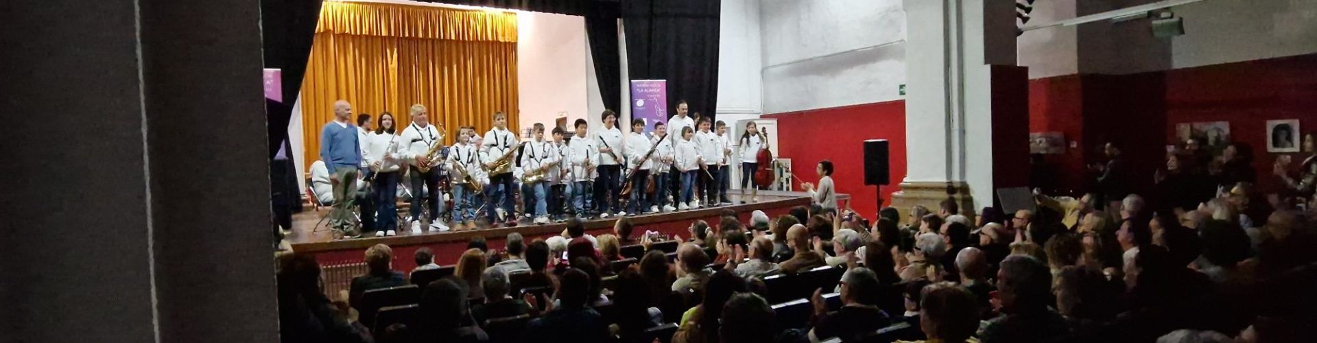 Cor, banda i orquestra infantil de La Alianza animen les festes nadalenques