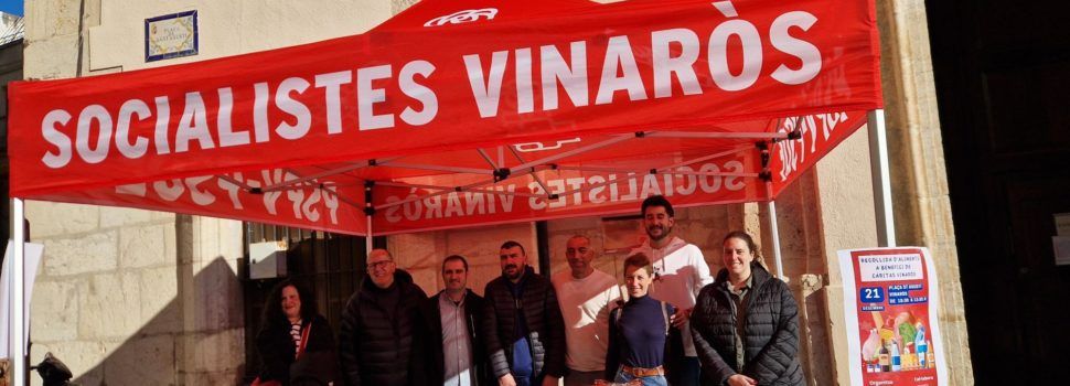 Els socialistes recullen aliments a benefici de Cáritas