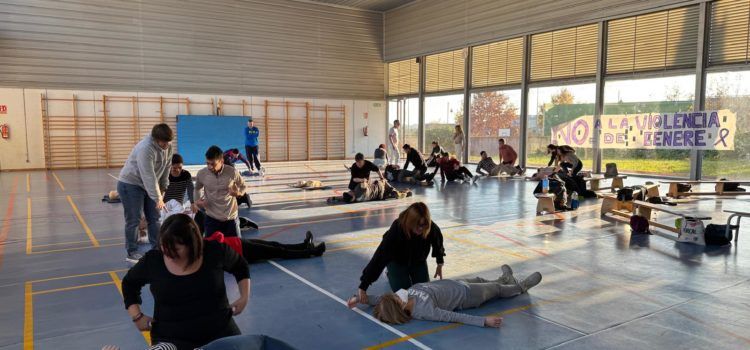 L’Ajuntament d’Alcalà-Alcossebre realitza la formació per a l’ús de desfibril·ladors en edificis municipals