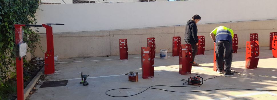 Alcossebre incorpora una nova instal·lació per a càrrega, manteniment i aparcament de bicicletes
