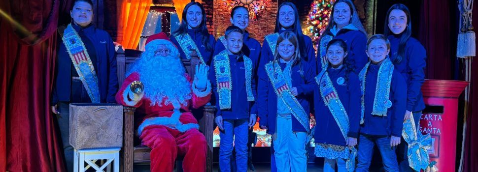 Papà Noel recull les cartes amb els desitjos de les i els més xicotets al Magic Museum by Yunk
