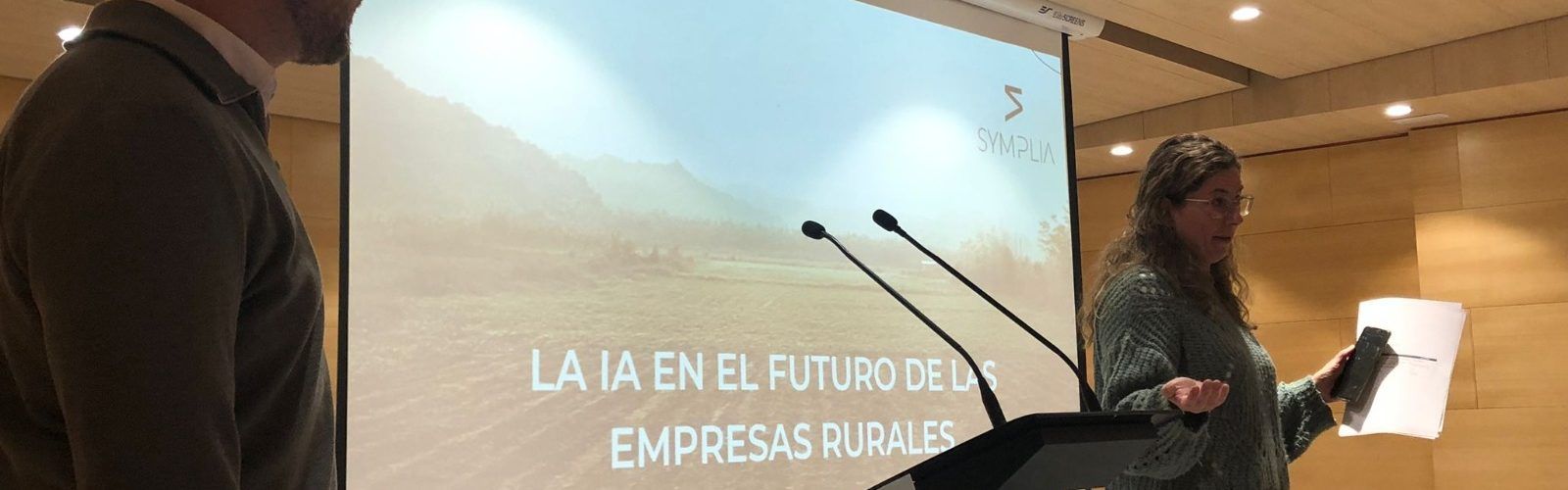 El GAL Maestrat Plana Alta y CaixaBank acercan los beneficios de la IA a los emprendedores rurales de Castellón