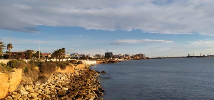 El “parte” del temps: demà, mestralada de primera divisió amb ràfegues de 80 km/h, a la mar, “meneo” de valent
